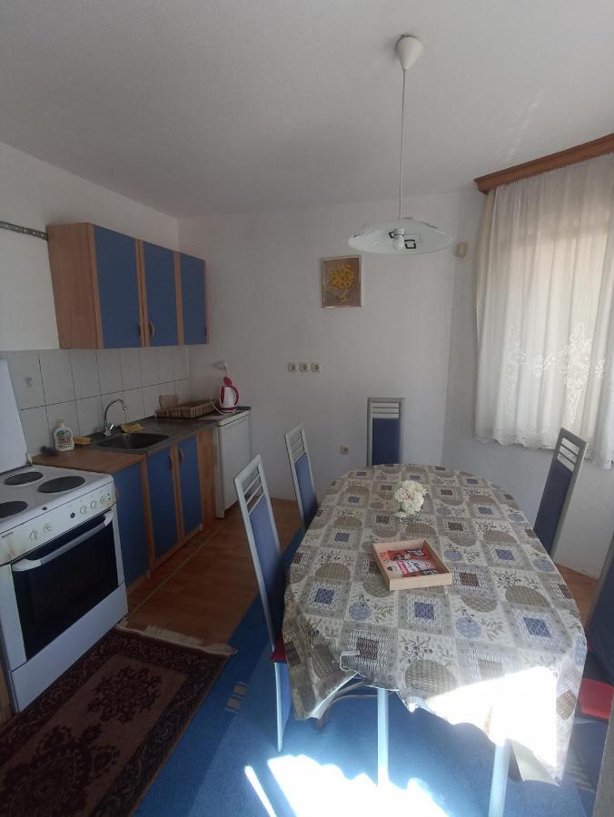 Sleep & Fly - Sarajevo Airport Apartment Exterior foto
