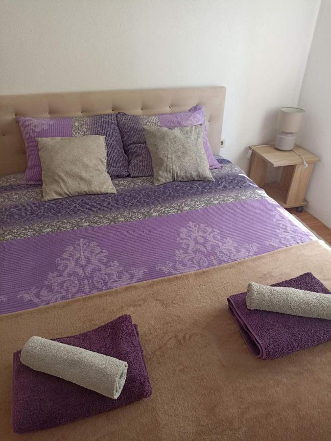 Sleep & Fly - Sarajevo Airport Apartment Exterior foto
