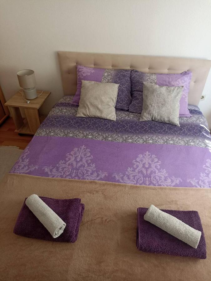 Sleep & Fly - Sarajevo Airport Apartment Exterior foto